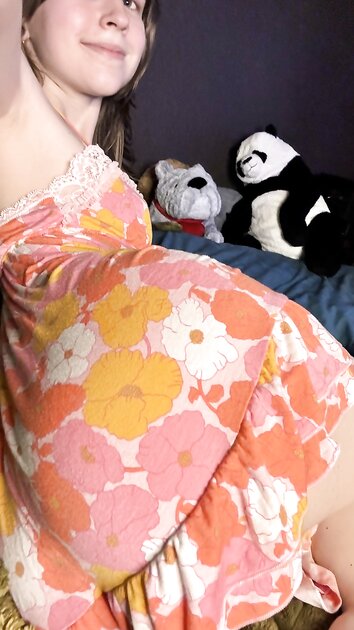 Sexy amateur teen Teensy Bella poses seductively in her nightgown