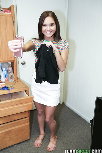 Petite thieving sorority sister Zoey Bloom nailed by quarterback's big cock