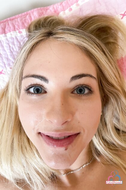 Amateur girlfriend Emma Bugg flaunts her cute petite body and tasty holes