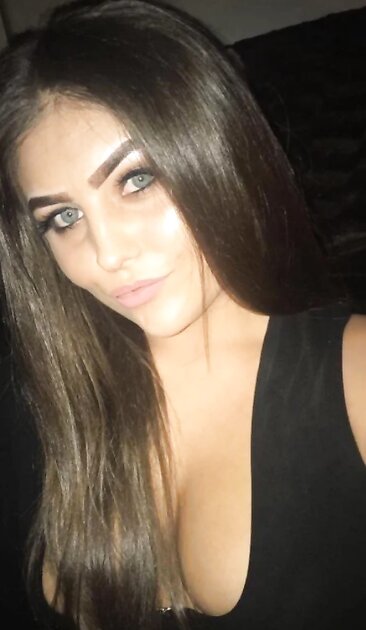 Big Tits UK Chav