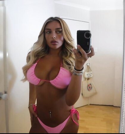 Annie Hot Blonde Chav