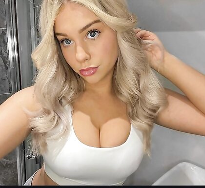 Lucy Natural Busty UK Teen 18
