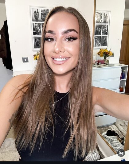 Zoe UK Busty Chav
