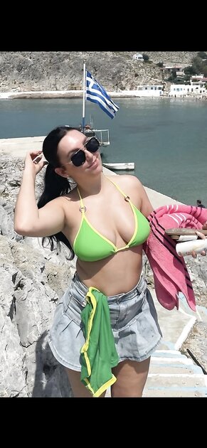 UK Hottie Rebecca