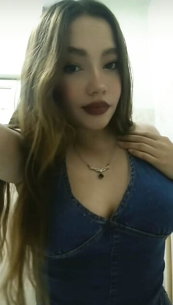 Beautiful Chubby Girl
