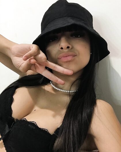 Petite Hottie