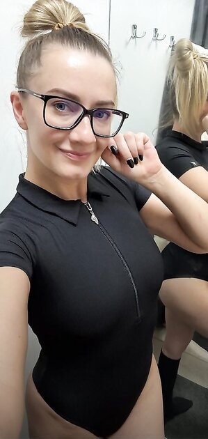 Petite Milf