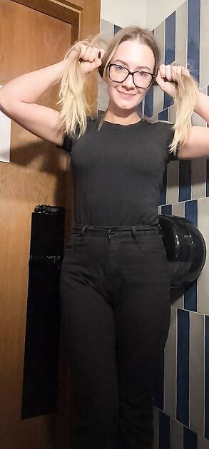 Petite Milf