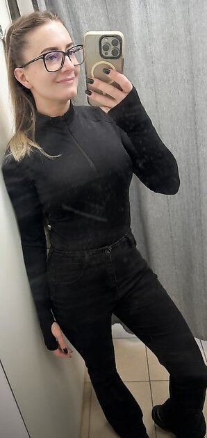 Petite Milf