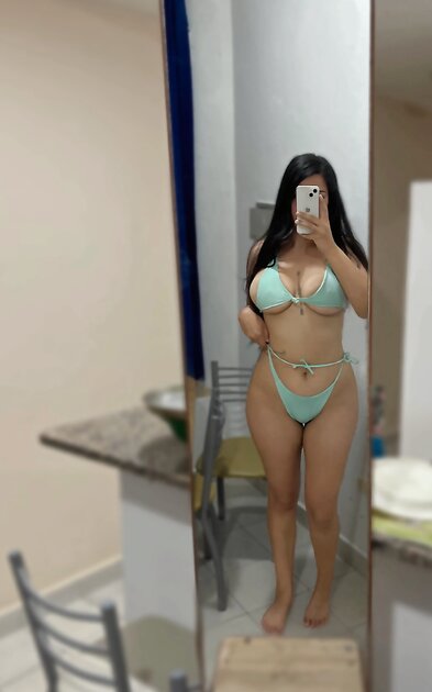 Hot Latina With Big Titties & Ass