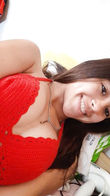 Latina Photos Leaked