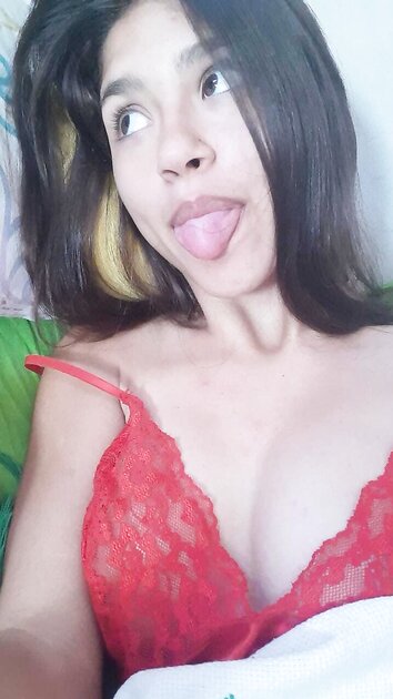 Latina Photos Leaked