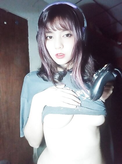 Sexy Gamer