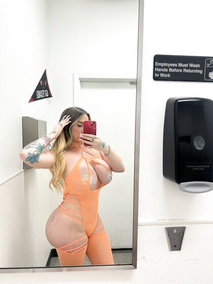 Blonde Bimbo