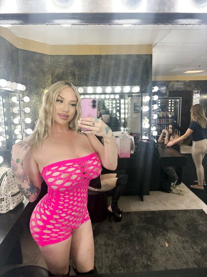 Blonde Bimbo
