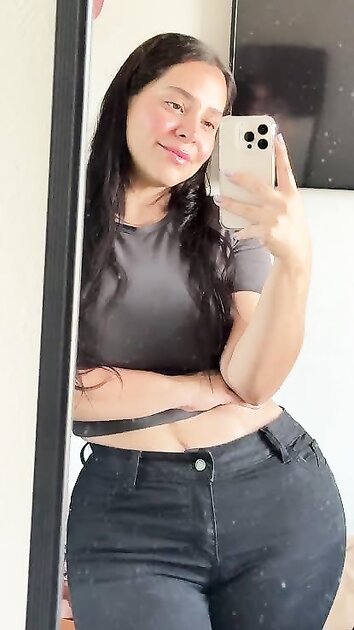 Gorgeous Thick Ass Girl