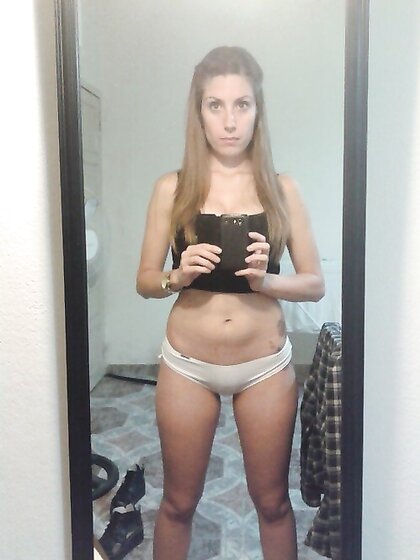 Hot White Brunette Leaked