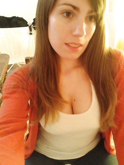 Hot White Brunette Leaked