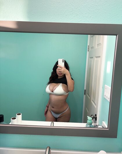 Latina Big Tits !