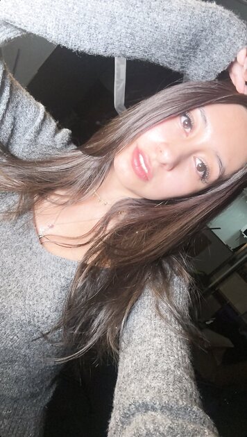 Petite Argentinan Girl