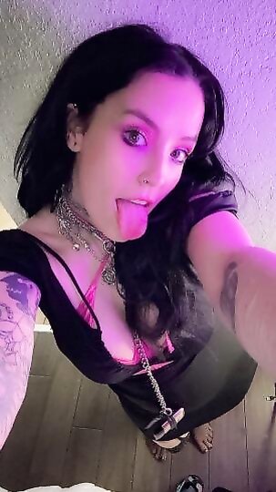 Bimbo Goth
