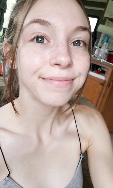 White Girl With Beautiful Pussy