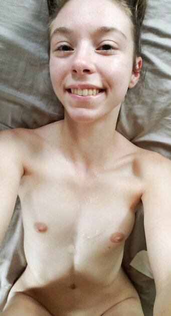 White Girl With Beautiful Pussy