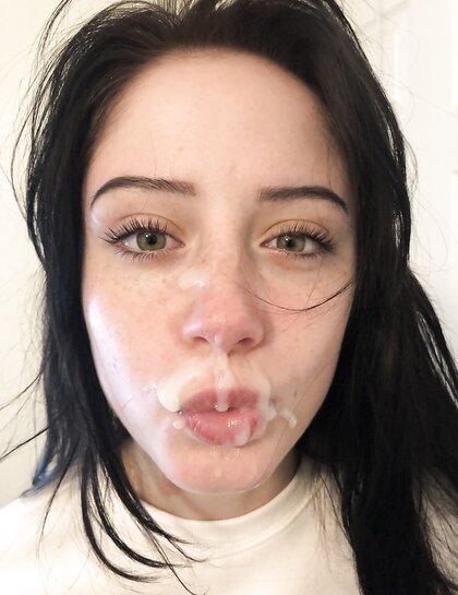 She Loves Cumshots