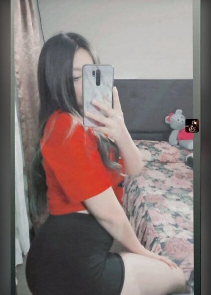 Sexy Petite Latina