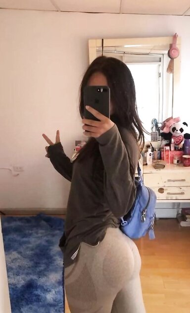 Sexy Petite Latina