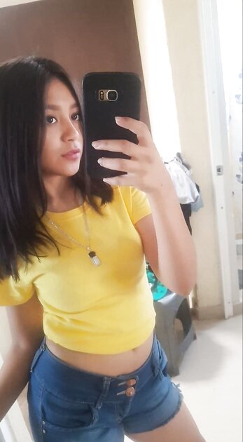 Sexy Petite Latina