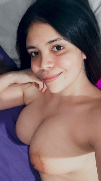 Sexy Brunette Shows All