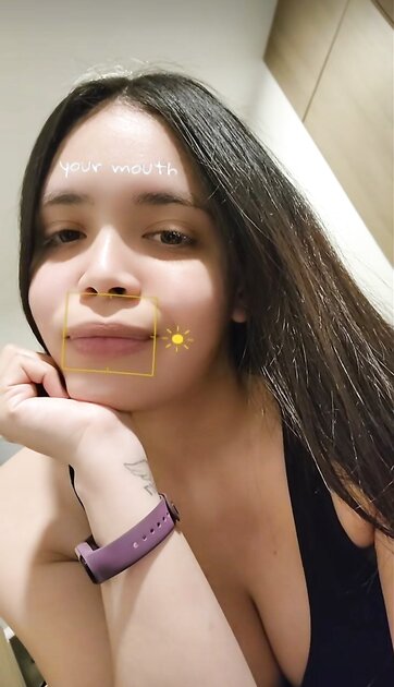 Sexy Brunette Shows All