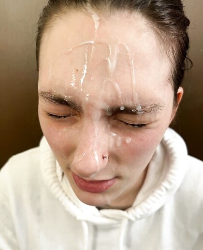 White Girls Loves Faciales