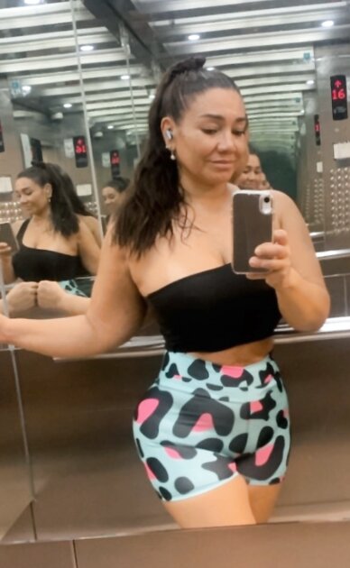 Roxana Mora milf chilena. Parte 2 (soft)