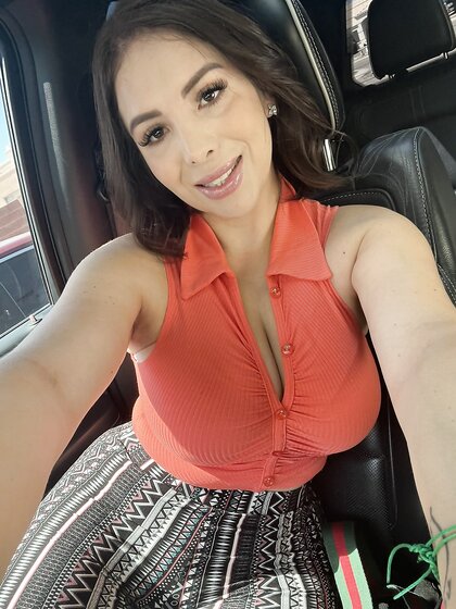  Milf mexicana chichona y culona. (soft)