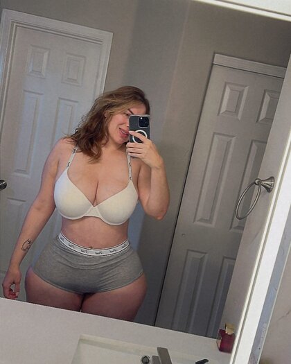  Milf mexicana chichona y culona. (soft)