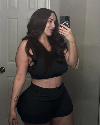  Milf mexicana chichona y culona. (soft)