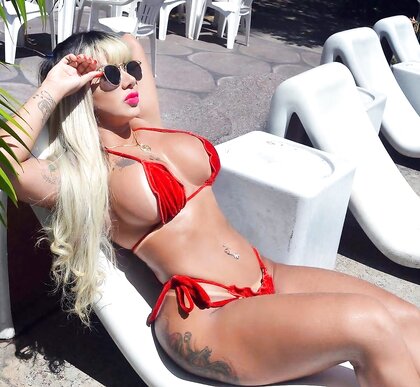 Drika Ferrari - (Adriane Rodrigues)