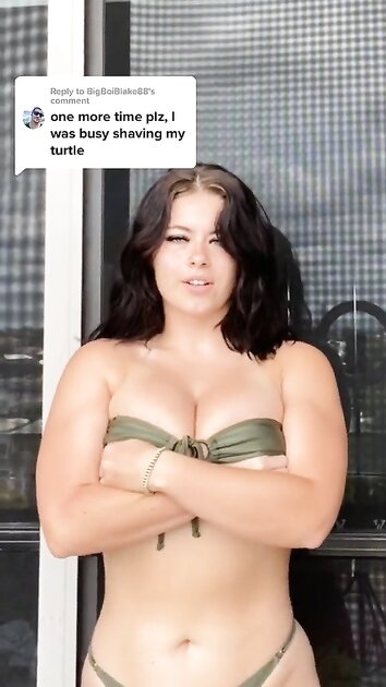 Curvy Cuties 1