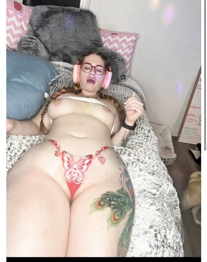 PAWG built to take dick