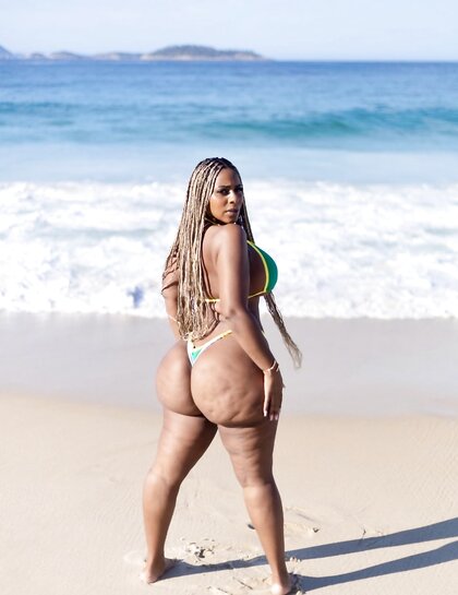 Thick Baddiee