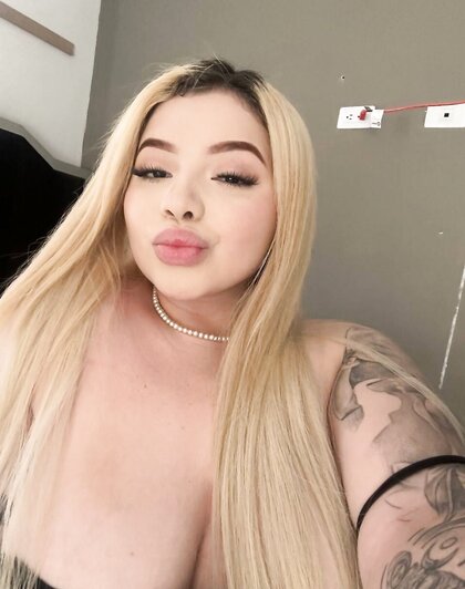 isabellaperezz
