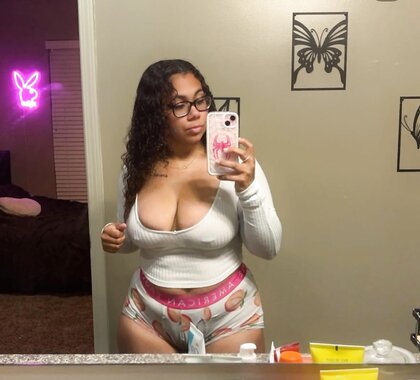 Thick Latina
