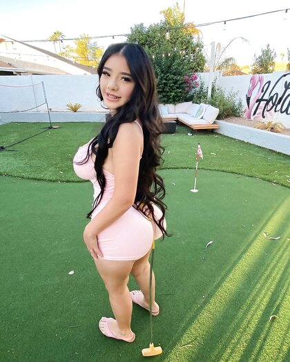 Curvy Cuties 10