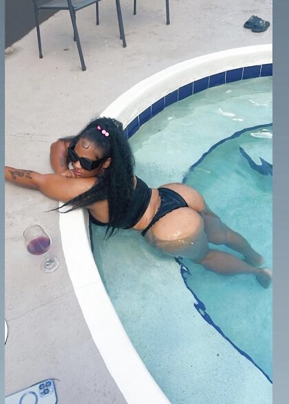 Dark skin Cuban with big ole titties and phat cat