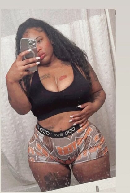Dark skin Cuban with big ole titties and phat cat