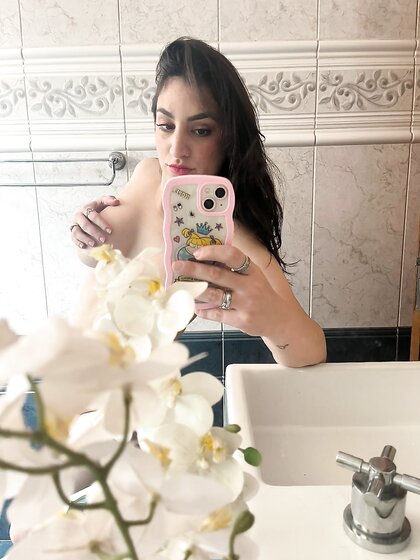 Marcela putinha vazada mamando e transando