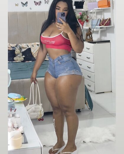 Mary and her sexy kitty print ????