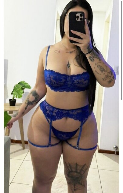 Tatted thick Argentinian